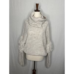 Women's Cream and Grey Jumper